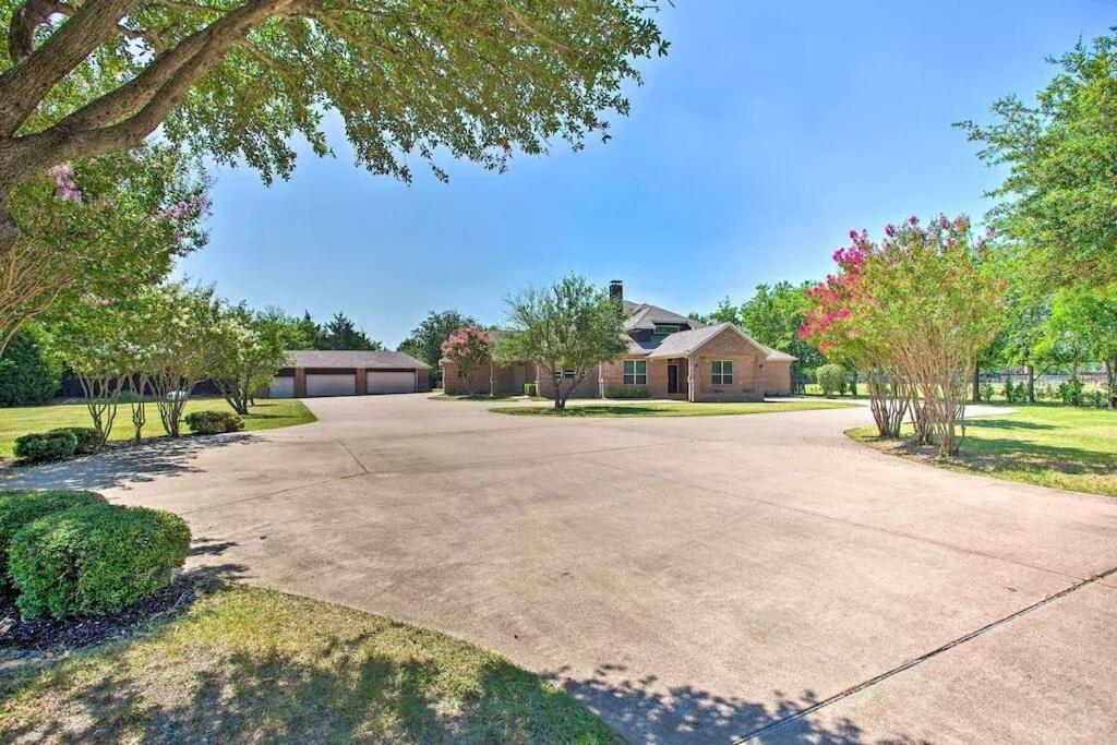 Heated Pool, Pool Table, Hot Tub, Home Theatre, Guest House, Basketball Court, Sleeps-20 Allen Exterior photo